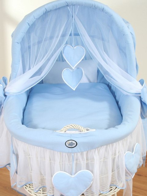 Wiklinowy kosz Mojżesza ze składaną budką Amelia - biały + niebieska pościel