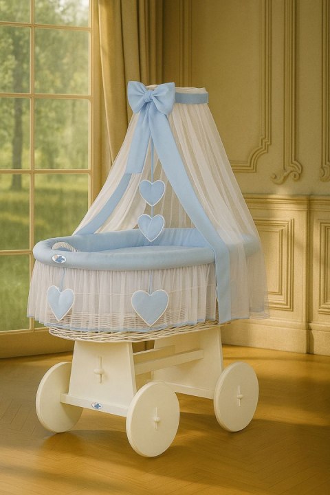 Wiklinowy kosz Mojżesza z baldachimem Amelia - biały + niebieska pościel