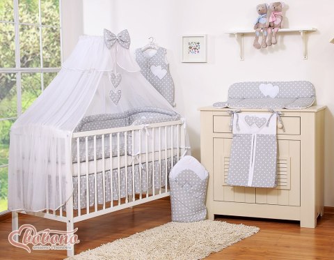 Duża moskitiera do łóżeczka dziecięcego z białego szyfonu z serduszkami i kokardką -grochy na szary