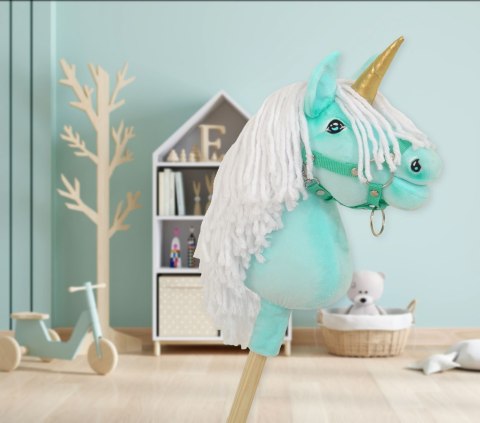 Hobby Horse Jednorożec na kiju mały miętowy z białą grzywą i złotym rogiem