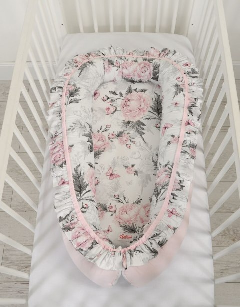 Kokon niemowlęcy kojec otulacz Premium z falbanką - Romantic peonies
