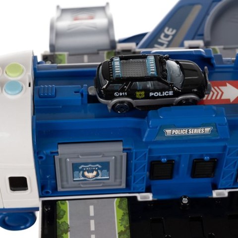 Samolot policyjny rozkładany- parking 26680