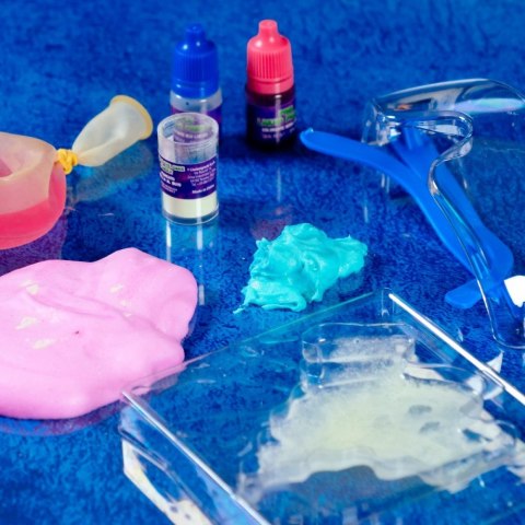 Zestaw naukowy crazy science slime w ciemności