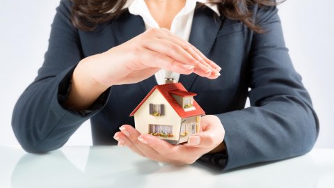 Zasilacz awaryjny KEMOT PROsinus-2600/24 przetwornica z czystym przebiegiem sinusoidalnym i funkcją ładowania 24V 230V 2600VA/