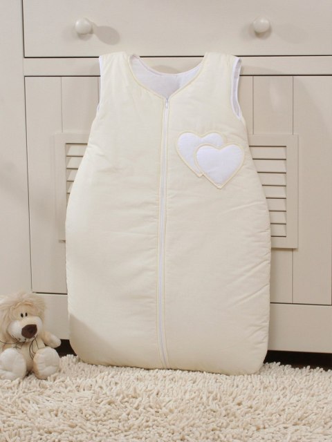 Śpiworek niemowlęcy- Wiszące serduszka kremowe