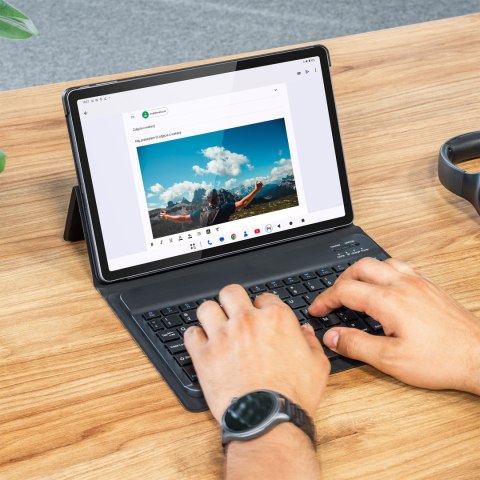 Pokrowiec z klawiaturą Kruger&Matz do tabletu KM1078