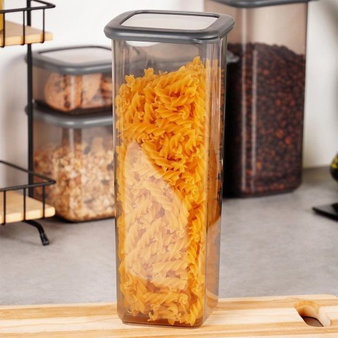 Pojemnik na produkty sypkie z pokrywką 2 l