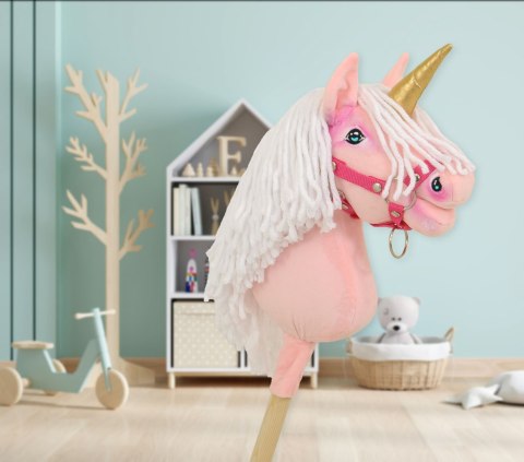 Hobby Horse Jednorożec na kiju różowy z białą grzywą i złotym rogiem A4