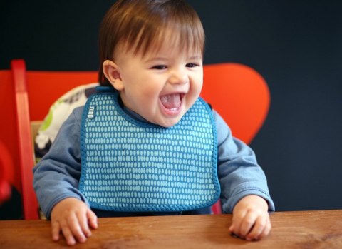 ND38_BBY-MMBB-DRB BUILT Mess Mate - 2 śliniaki dla dzieci (Dribble Dots Blue)