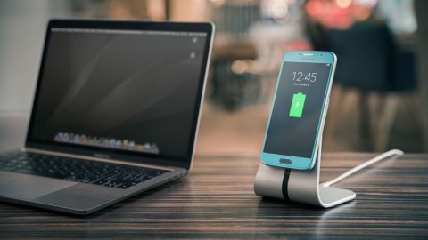 ND38_STPAD-01A XVIDA StickyPad5 for Smartphones - Uniwersalny adapter magnetyczny