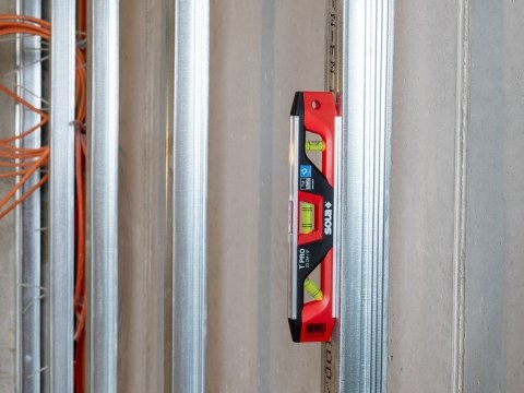 POZIOMICA TORPEDO T-PRO 23CM