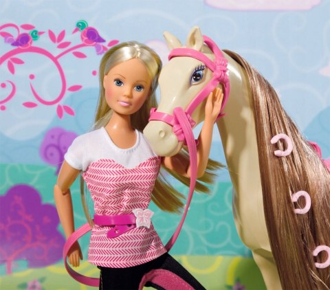 Steffi z koniem w stroju dżokejki 573-0939