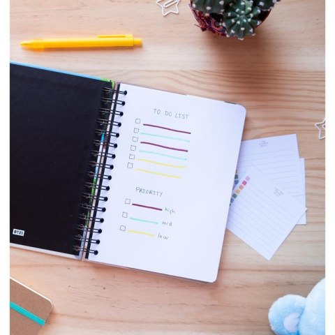 ND38_CTFBA50019 Line Friends - Notatnik / Notes A5