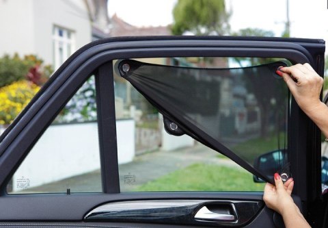 ND19_PCR293P Regulowana osłona samochodowa przeciwsłoneczna na szybę