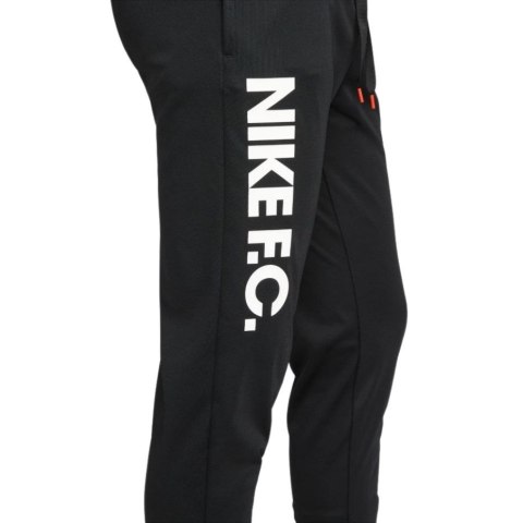 ND05_S10214-S DC9016 010 Spodnie męskie Nike NK Dri-Fit FC Liber Pant K czarne DC9016 010 r.S