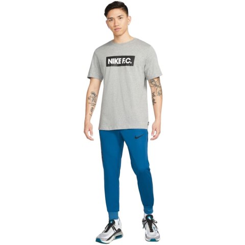 ND05_S10180-S DC9016 407 Spodnie męskie Nike NK Df FC Libero Pant K niebieskie DC9016 407 r.S