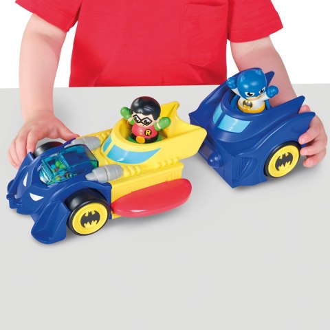 TOMY TOOMIES Batmobile 3w1 E73262 /2