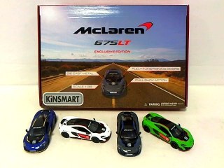 Auto McLaren 675 LT HXKT204 07060.