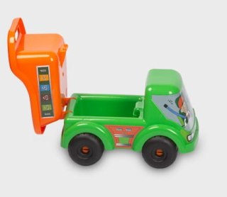 Samochód Bartek recykling 03216