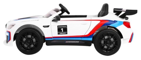 ND28_12770_PA_6666R-M6_BIA Pojazd BMW M6 GT3 Biały