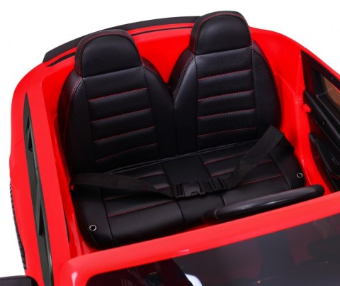 ND28_13154_PA_XMX-608_CR Pojazd Mercedes GLC 63S Czerwony