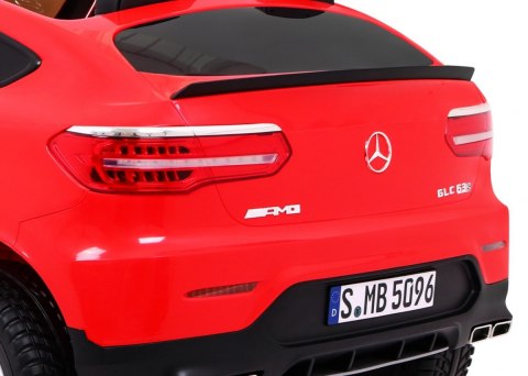 ND28_13154_PA_XMX-608_CR Pojazd Mercedes GLC 63S Czerwony