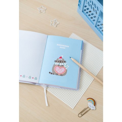 ND38_AAESVA62305 Pusheen - Kalendarz / planner tygodniowy 2022/2023 rok (11x15 5 cm)
