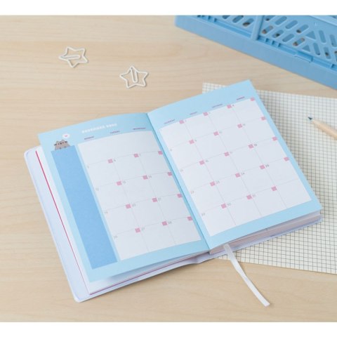 ND38_AAESVA62305 Pusheen - Kalendarz / planner tygodniowy 2022/2023 rok (11x15 5 cm)