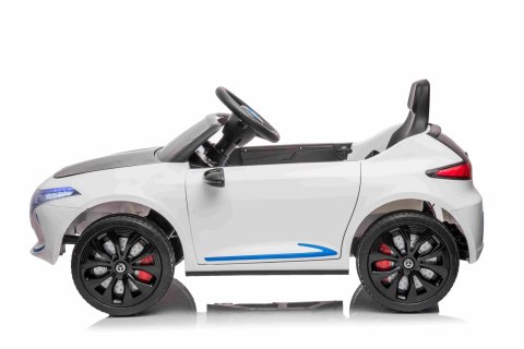 ND28_14718_PA_QY2288_BIA Pojazd Mercedes Benz AMG EQA Biały