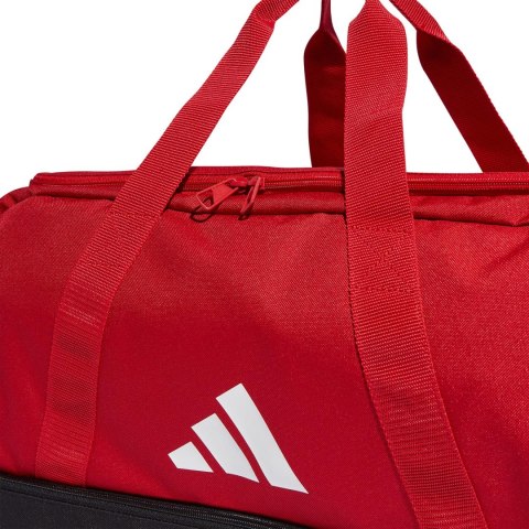ND05_T2218 IB8654 Torba adidas Tiro League Duffel Medium czerwona IB8654
