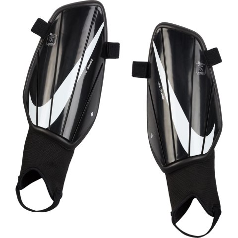 ND05_O1792-M SP2164 010 Ochraniacze piłkarskie Nike CHRG GRD czarne SP2164 010 r.M