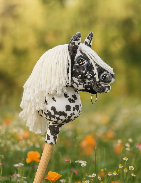 Hobby Horse Mały koń na kiju Premium tarantowaty biało-czarny z białą grzywą A5