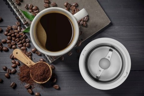 Młynek do kawy biały KM6000 CONCEPT