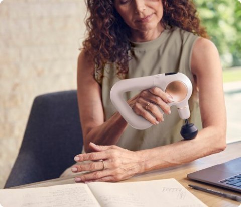 Masażer ręczny Therabody Theragun Sense white