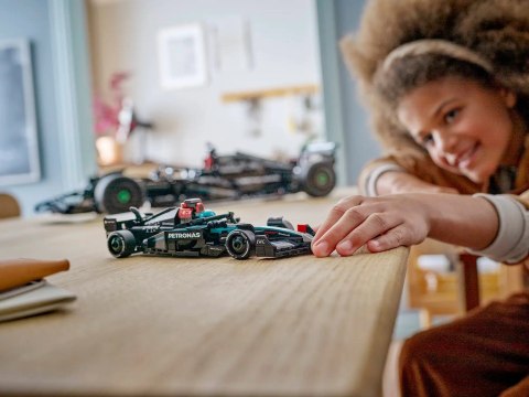 LEGO Speed Champions 77244 Bolid F1 Mercedes-AMG W15