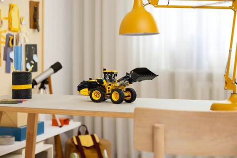 LEGO Technic 42209 Ładowarka kołowa Volvo L120 Electric