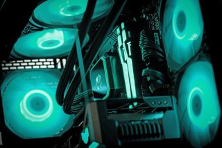 Actina View 9800X3D/32GB/2TB/RTX5090/1000W