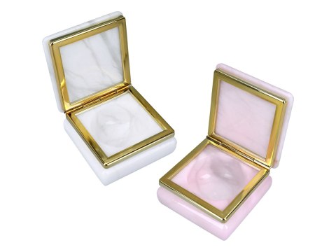 Kasetka alabastrowa kwadratowa 6x6cm (w pudełku)