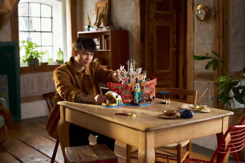 LEGO 75640 One Piece - Pływająca restauracja Baratie