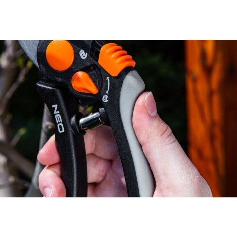 SEKATOR KOWADEŁKOWY 200MM, ZAKRES DO 18MM,REGULOWANY ROZSTAW