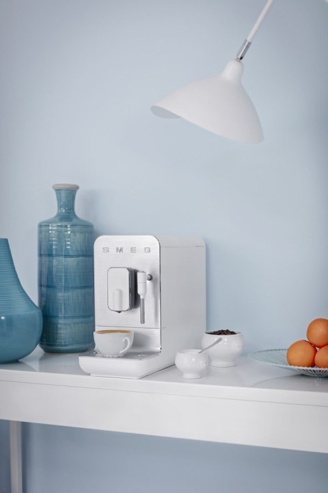 Ekspres ciśnieniowy SMEG BCC12WHMEU