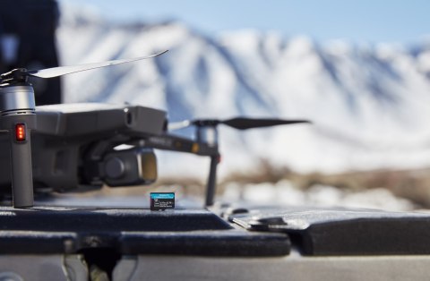 KINGSTON microSDXC Canvas Go Plus 64GB + Adapter