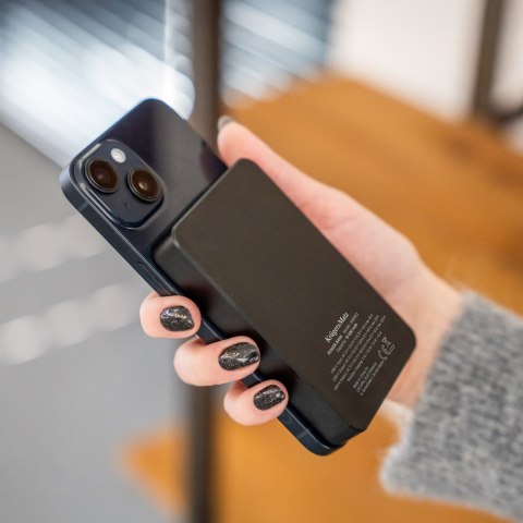 POWERBANK indukcyjny Kruger&Matz 10000 mAh Mag Safe czarny