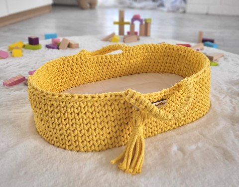 Kosz Mojżesza BOHO bawełniany nosidełko dla lalek z drewnianą kołyską - żółty