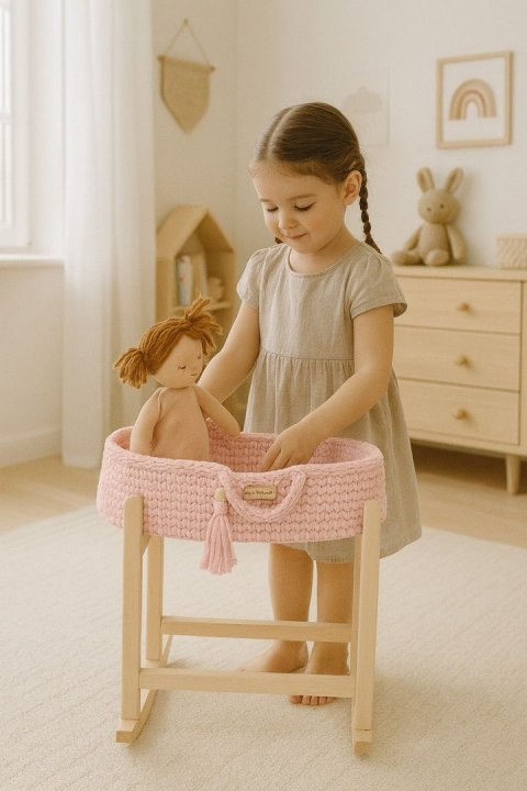 Kosz Mojżesza BOHO bawełniany nosidełko dla lalek z drewnianą kołyską - różowy