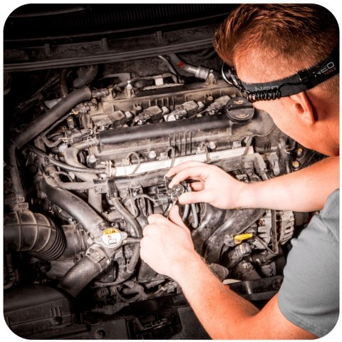 Latarka czołowa bateryjna 250 lm, zoom, CREE XPE, 3 x AAA