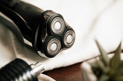 AD 2933 Golarka elektryczna 3 głowicowa z lcd