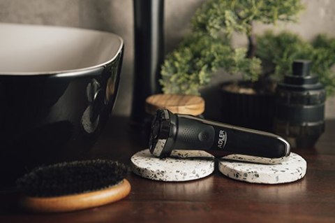 AD 2933 Golarka elektryczna 3 głowicowa z lcd