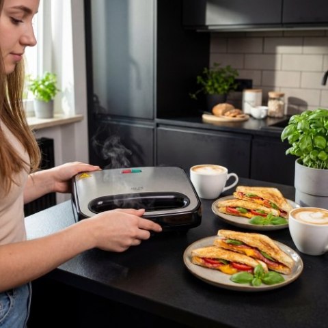 AD 3076 Opiekacz do kanapek