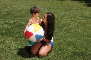 Dmuchana piłka plażowa o średnicy 51 cm INTEX 59020